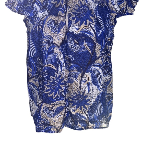Velvet by Graham & Spencer Yuelle Blue Floral Flutter Sleeve Keyhole Top - M - Picture 5 of 13
